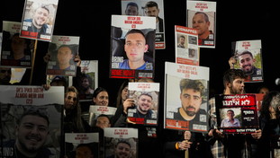 “Stupri contro donne e anche uomini”. Raccapricciante testimonianza sulle violenze di Hamas