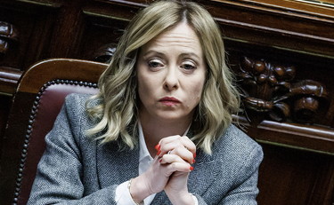 Ci chiedete di risolvere guai creati da voi. Meloni smonta Schlein