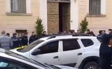 Attacco in una chiesa italiana a Istanbul: una vittima. È caccia ai terroristi