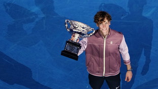 Dal primo successo nel 2020 al trionfo nello Slam: i più grandi successi di Sinner | GUARDA