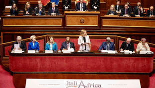 Meloni convince l'Africa. Primi sì al Piano Mattei: “Futuro migliore”