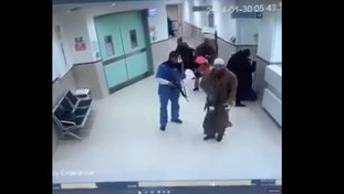 Il blitz nell'ospedale e 3 palestinesi fatti fuori: l'unità sotto copertura di Israele va a segno