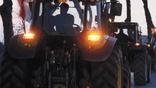 Tregua dei trattori: ora vogliono negoziare. La protesta tra Roma e Sanremo