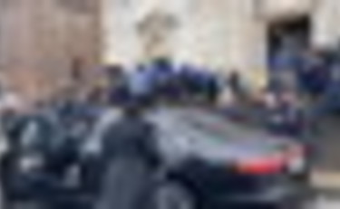 Gli arrivi dei reali al funerale di Vittorio Emanuele