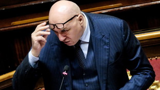 Il ministro Crosetto ricoverato d'urgenza nella notte: Sospetta pericardite