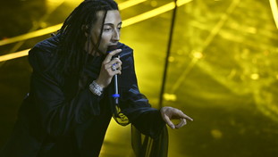 “Aria fritta, sfugge che…”. L'ex dirigente Rai a gamba tesa dopo il comizio di Ghali