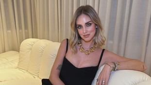 “Ecco perché mi fido di Ferragni”. Il professore le dedica un libro: il mio idolo