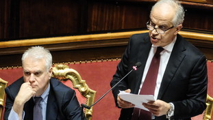 Piantedosi difende la Polizia dalla sinistra: “No processi sommari