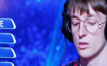 Imbroglio, regolatevi o...: il passo falso di Pietro scatena la rivolta