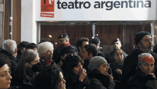 Teatro di Roma, il Pd vuole posti ma frena le nomine