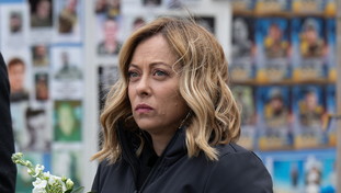 Gravissimo. Meloni non si tiene sul dossieraggio e i legami con la stampa