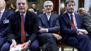 Scricchiola il campo largo e fanno circolare sondaggi a loro favore: il PaleoPd di Schlein