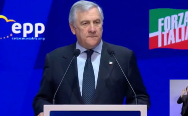 Sbagliato cancellare la nostra storia. Tajani tira le orecchie a Parigi 2024