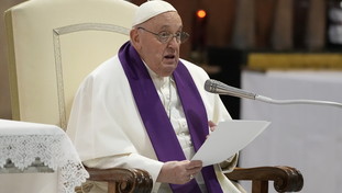 Il Papa e il Santo Avatar: Francesco cambia le regole. Dal successore alle dimissioni