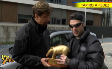 Perché Staffelli premia Fedez. Tapiro d'oro al rapper