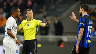 “Vai via ne**o”. Juan Jesus perde la pazienza e inchioda Acerbi