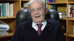 Prodi non si tiene: Voti a pagamento a Ursula, l'attacco a Meloni