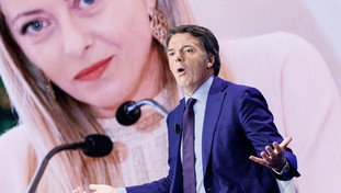 “Meloni neonazista”. Renzi sta col premier sulla querela a Canfora