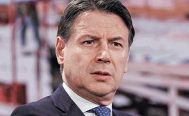 Primarie M5S al veleno, per i candidati spunta l'esame con Crimi e Taverna