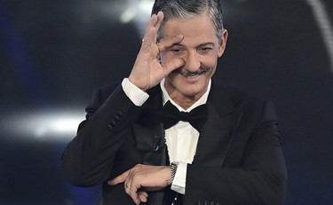 Chi compra La7. Tv, l'indiscrezione bomba di Fiorello