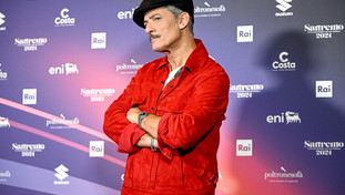 Fiorello giura fedeltà alla Rai: “Non lascio”. Ma crea il mistero sui piani futuri