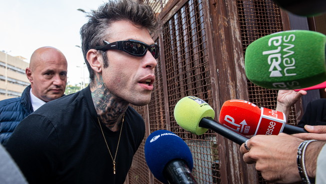Diffamazione? Come finisce la storia tra Fedez e il Codacons. 