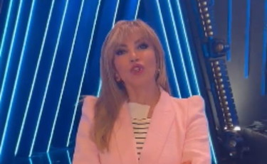 Una cosa la voglio dire: L'Acchiappatalenti di Carlucci premiato da Lucarelli