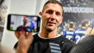 Vergogna, miracolato. Pagliaccio. Il sindaco sostenuto dal Pd si scatena contro Materazzi