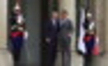 Parigi, Macron incontra il capo del Comitato Olimpico Thomas Bach