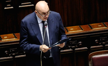 Unifil, l'attacco di Israele alla base e la mossa di Crosetto: convocato l'ambasciatore con urgenza