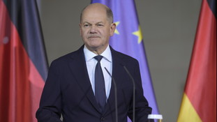Crisi di governo in Germania. Scholz licenzia il ministro delle Finanze