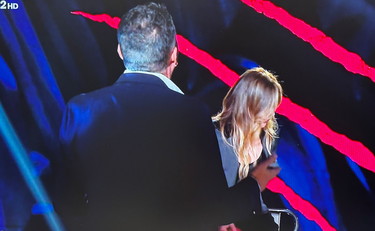 Mammucari non si tiene, ferma l'intervista e lascia lo studio: Tutte s...