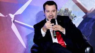 Salvini non arretra sullo sciopero: “Non lascio gli italiani a piedi prima di Natale”