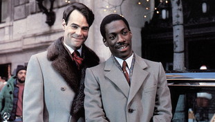 L'apertura della Porta Santa tiene tutti incollati. Ennesimo boom di Una poltrona per due