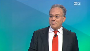 “Aggressione, minacce e panico”. Il racconto choc di un'altra donna che accusa Varriale