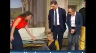 Anna Falchi sviene in studio, panico in diretta: È uno scherzo?. Come sta ora