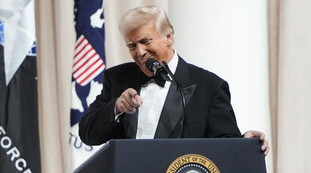 Ciclone Trump: via da accordi di Parigi e Oms. Torna la pena di morte federale