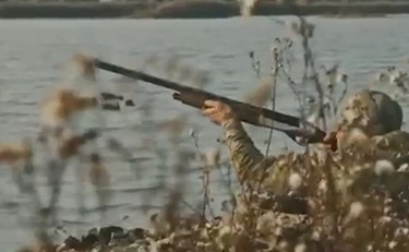 Trump Jr. a caccia a Venezia, la sinistra lo vuole impallinare e lo denuncia | VIDEO