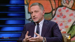 Giannini esonda contro Vespa e lo sorelle Meloni: “Bugie su Almasri e un ministro aggiunto”