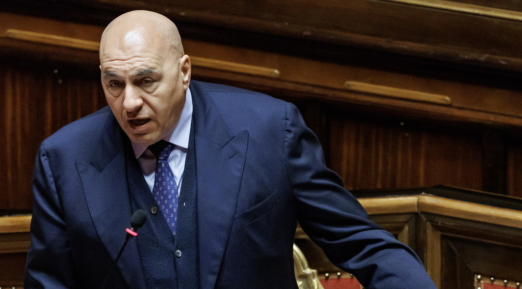 Telefonate a nome dello staff di Crosetto: si indaga per una maxi-truffa