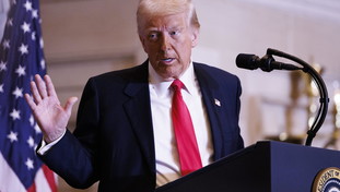 L'Italia sta con Trump: no alla firma contro le sanzioni all'Aia