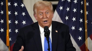 “Sei licenziato”: Trump si vendica. Accesso alle informazioni riservate vietato a Biden