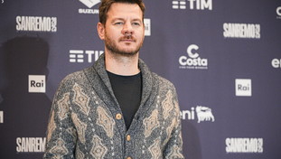 Cattelan scodella “Montagne bianche” con Marcella Bella: il caso Roccaraso è virale