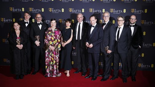 Il film Conclave fa incetta di premi: le curiose analogie con questi giorni