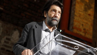 “La sinistra affossa Meloni perché vuole la guerra”. Cacciari smaschera tutto sull'Ucraina