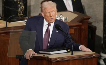 Trump: Zelensky è pronto per il tavolo della pace. Groenlandia? La prenderemo