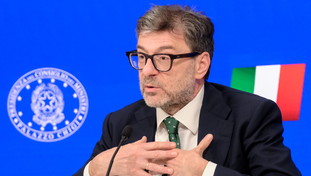 Picconata di Giorgetti a von der Leyen: “Riarmo? No a piani frettolosi e senza logica”