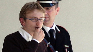 Le prime parole di Stasi: “Ho fiducia nella verità, sia fatta piena luce soprattutto per Chiara”