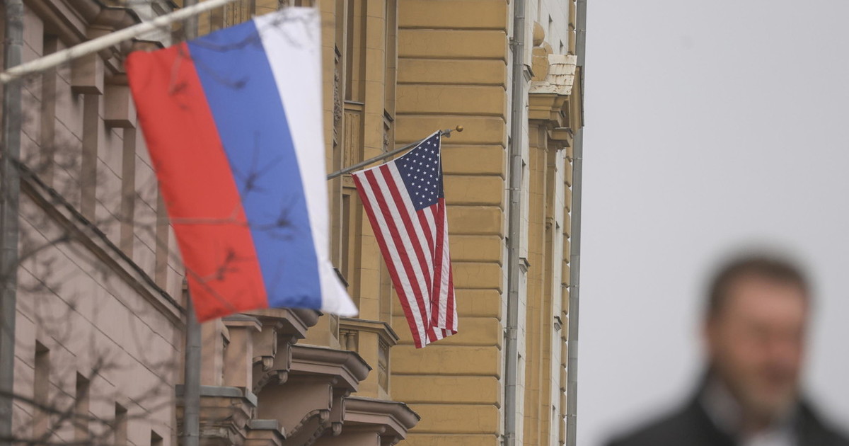 Ucraina, ore decisive. Trump: Putin accetterà la tregua. Il caso Kursk