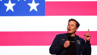 Musk fallisce nel convincere Trump alla retromarcia sui dazi. Poi la maxi-lite: Idiota!